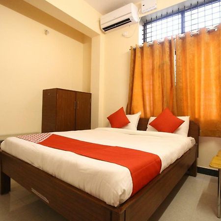 Oyo Flagship 30734 Jeevan Lodge シモガ エクステリア 写真