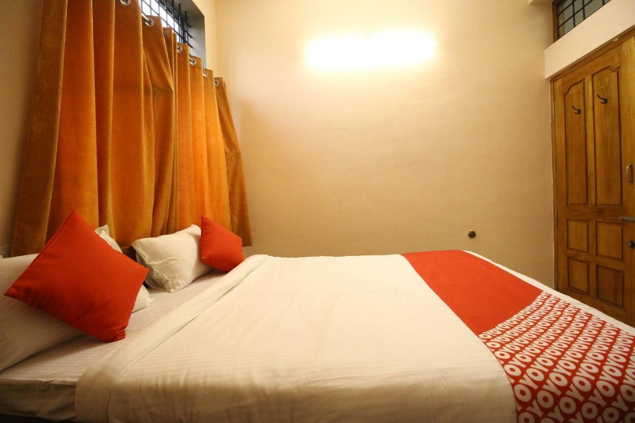 Oyo Flagship 30734 Jeevan Lodge シモガ エクステリア 写真