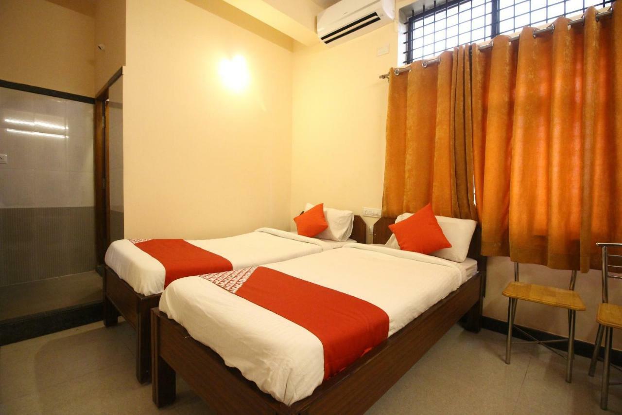 Oyo Flagship 30734 Jeevan Lodge シモガ エクステリア 写真
